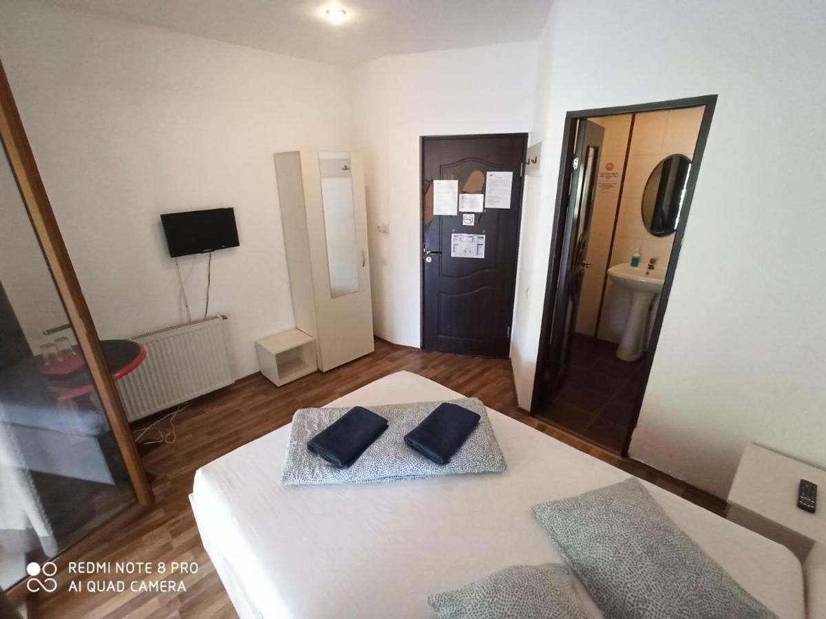 Quik Braşov Exterior foto
