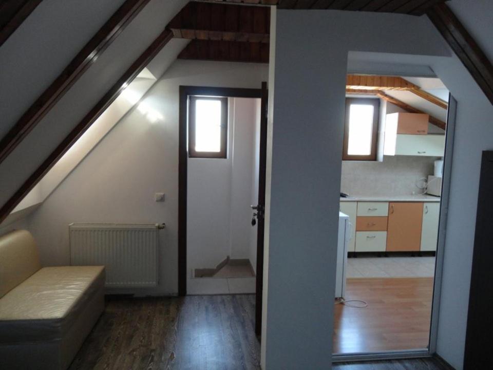 Quik Braşov Exterior foto